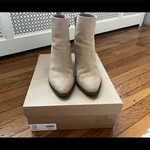 Steve Madden Suede Booties